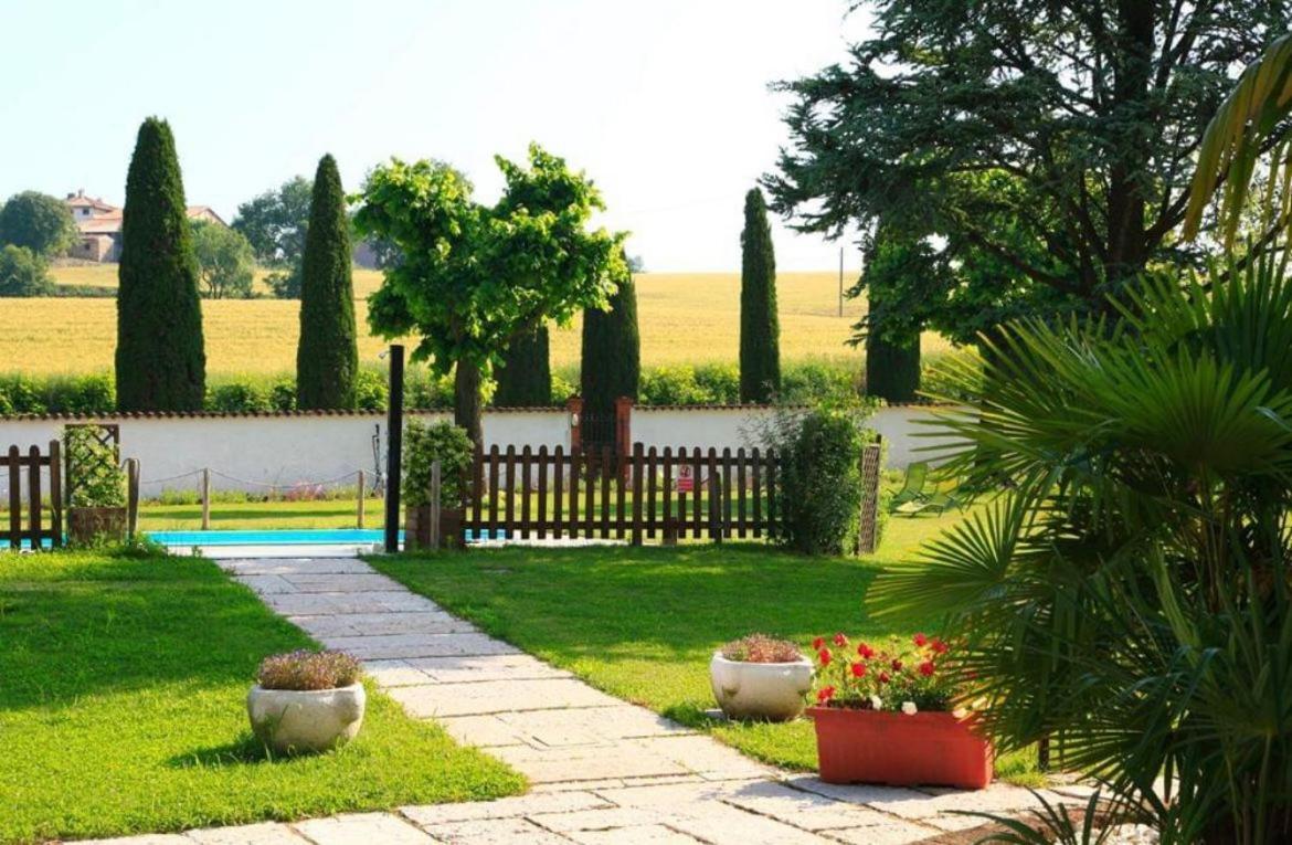 Oasi Del Garda 2 Apartment Monzambano Exterior photo